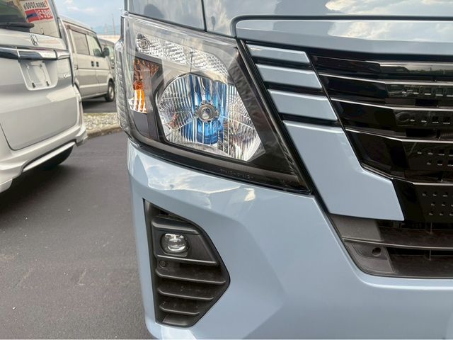 NISSAN NV350 CARAVAN 4WD 2015
