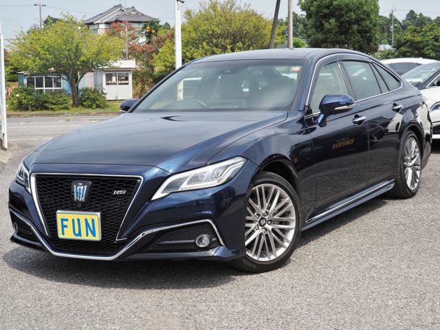 TOYOTA CROWN sedan hybrid 2022