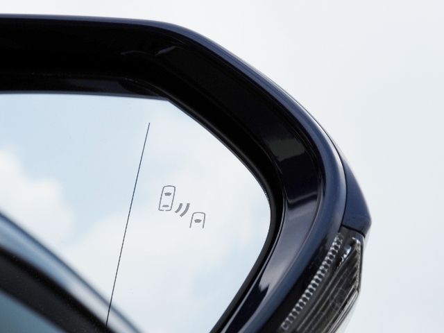 TOYOTA CROWN sedan hybrid 2022