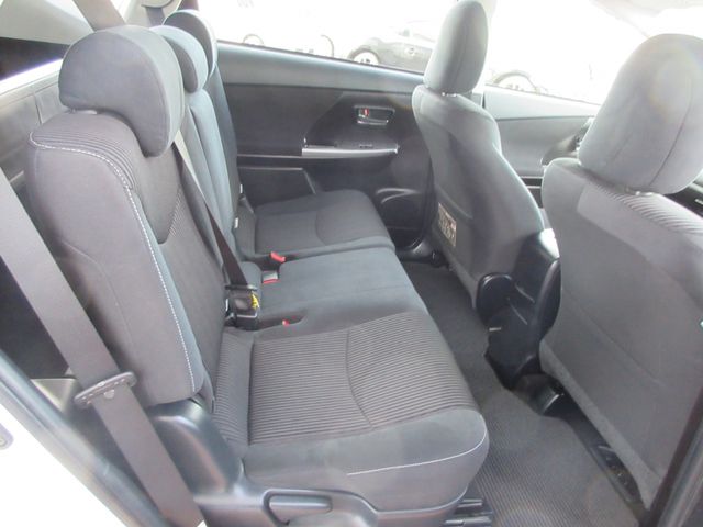 TOYOTA PRIUS Alpha 2018