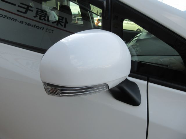 TOYOTA PRIUS Alpha 2018