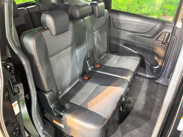 TOYOTA SIENTA HYBRID 2018