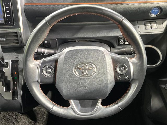 TOYOTA SIENTA HYBRID 2018