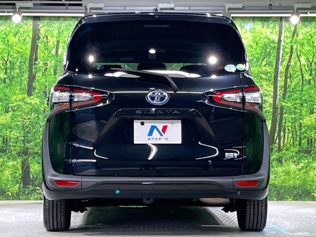 TOYOTA SIENTA HYBRID 2018