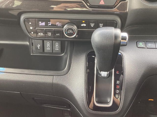 HONDA N BOX CUSTOM 2018