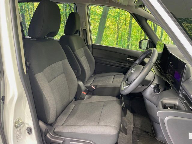 NISSAN SERENA  WG 2023