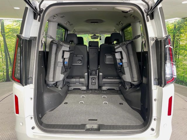 NISSAN SERENA  WG 2023