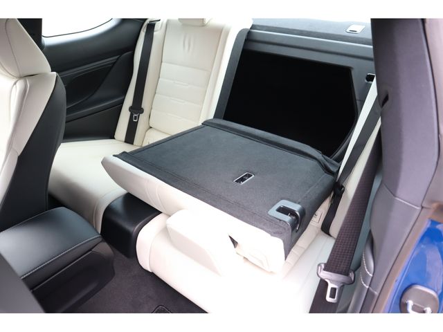 TOYOTA LEXUS RC300 2024