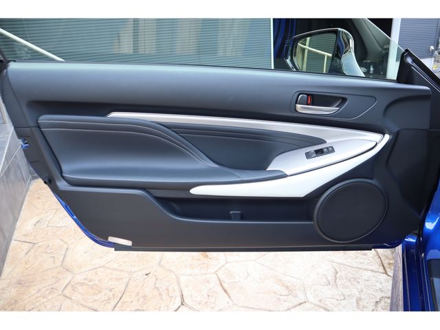 TOYOTA LEXUS RC300 2024