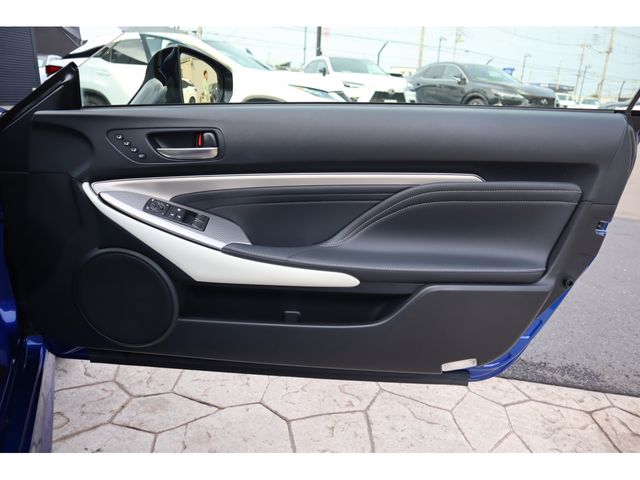 TOYOTA LEXUS RC300 2024