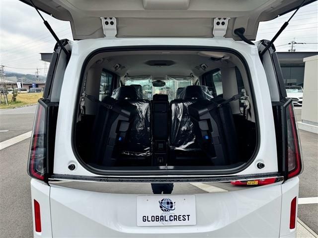 NISSAN SERENA  WG 2025