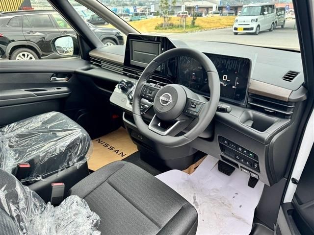 NISSAN SERENA  WG 2025