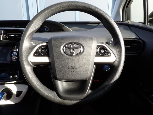 TOYOTA PRIUS 2018
