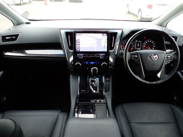 TOYOTA ALPHARD 4WD 2018