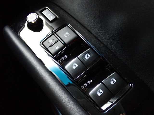 TOYOTA ALPHARD 4WD 2018