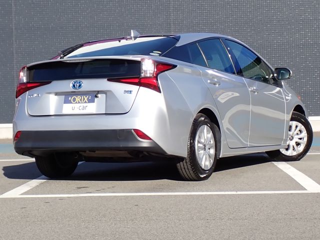 TOYOTA PRIUS 2020