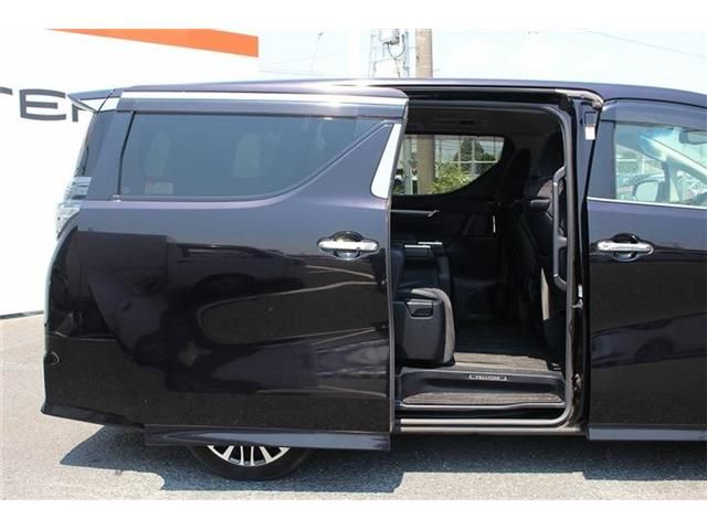 TOYOTA VELLFIRE 2015