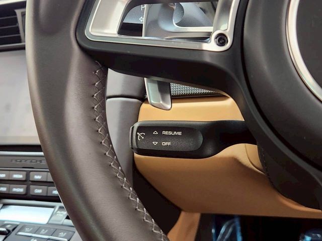 PORSCHE PORSCHE 911 2018