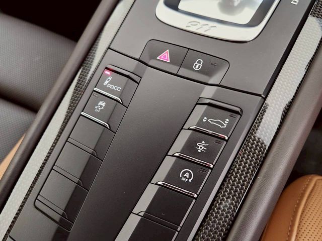 PORSCHE PORSCHE 911 2018