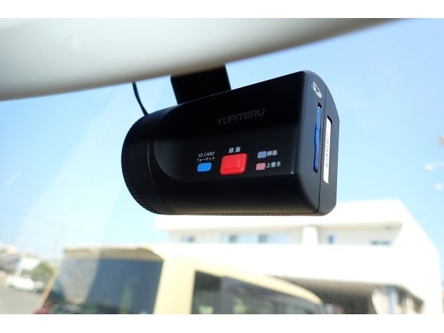 DAIHATSU HIJET truck 2014