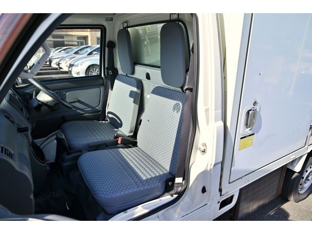 DAIHATSU HIJET truck 2014