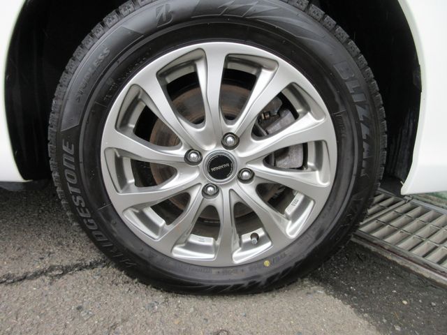 TOYOTA COROLLA FIELDER 4WD 2018