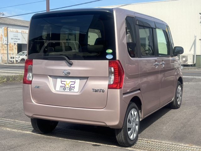 DAIHATSU TANTO 2014