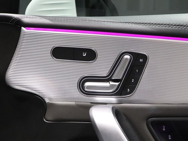 MERCEDES BENZ MERCEDES BENZ A class sedan 2020