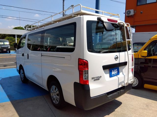 NISSAN NV350 CARAVAN 2018