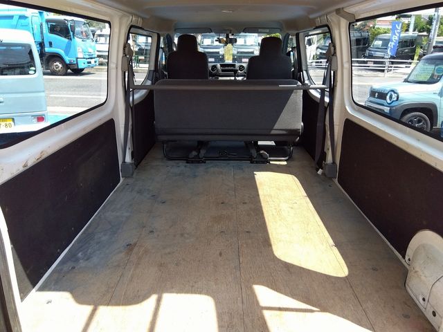 NISSAN NV350 CARAVAN 2018