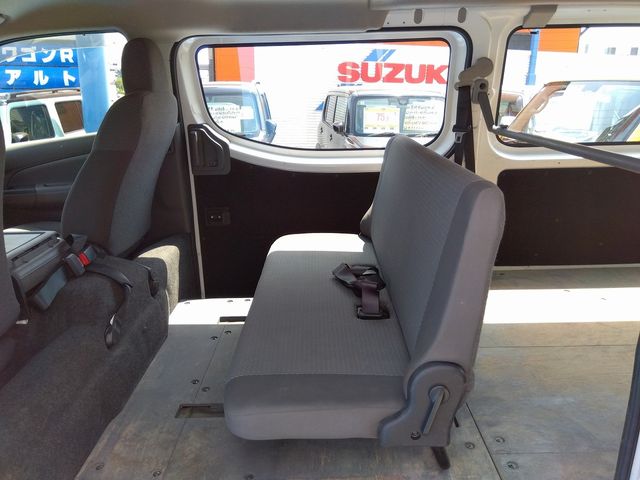 NISSAN NV350 CARAVAN 2018