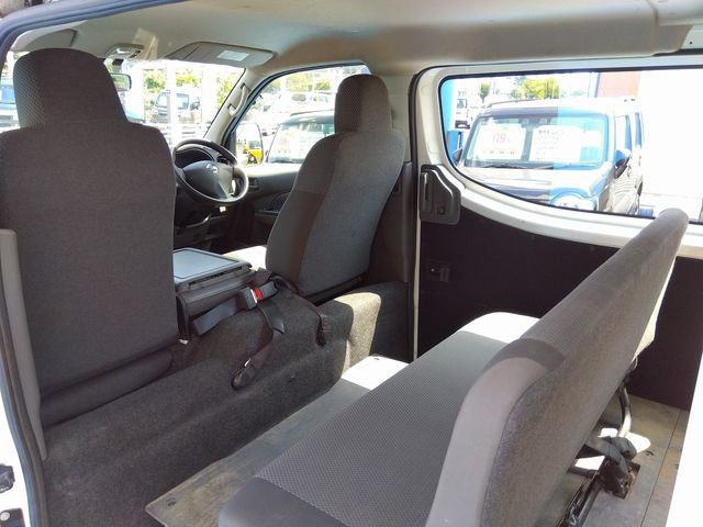 NISSAN NV350 CARAVAN 2018