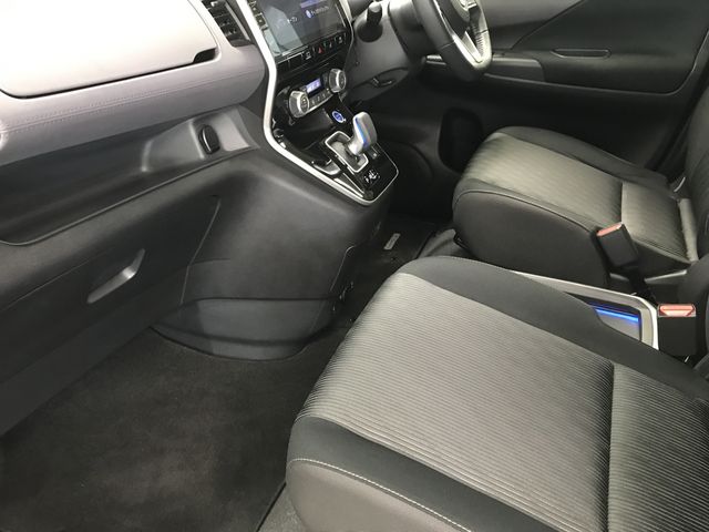 NISSAN SERENA  WG 2021