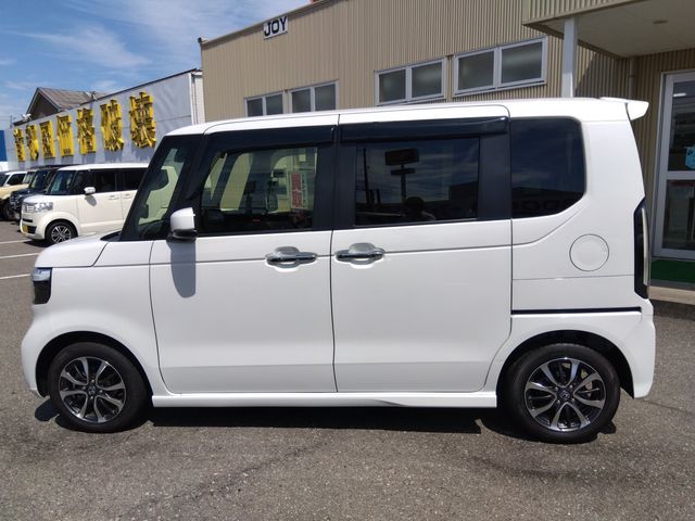 HONDA N BOX CUSTOM 2023