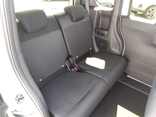 HONDA N BOX CUSTOM 2023