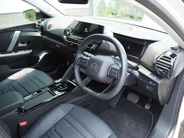 CITROEN CITROEN E-C4 2024