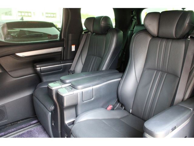 TOYOTA VELLFIRE 2018