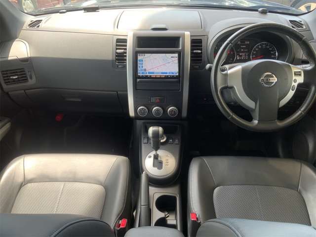 NISSAN X-TRAIL 4WD 2013