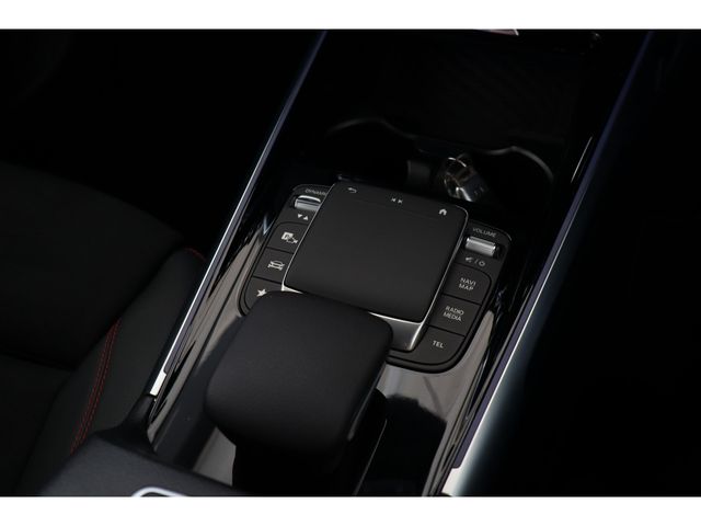 MERCEDES BENZ MERCEDES BENZ GLB 2021