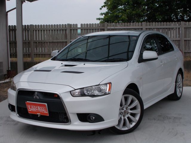 MITSUBISHI GALANT FORTIS SPORTBACK 4WD 2010