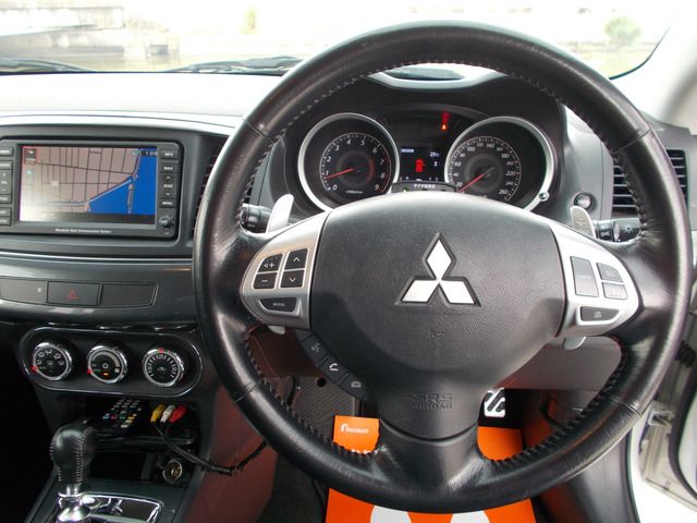 MITSUBISHI GALANT FORTIS SPORTBACK 4WD 2010
