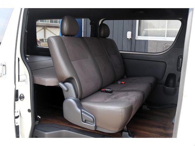 TOYOTA HIACE van 2WD 2019