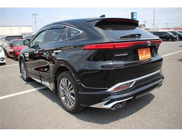 TOYOTA HARRIER 2WD 2020