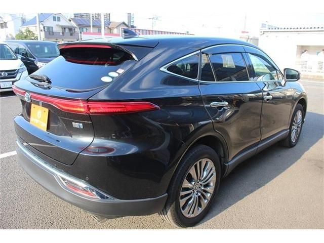 TOYOTA HARRIER HYBRID 2020
