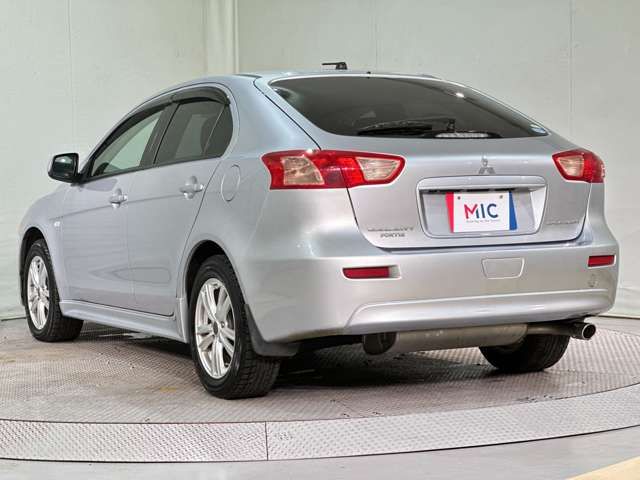 MITSUBISHI GALANT FORTIS SPORTBACK 2010