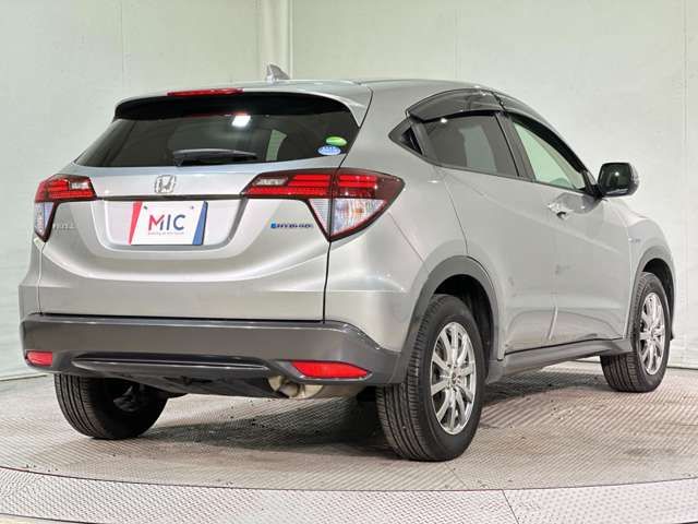 HONDA VEZEL HYBRID 2014