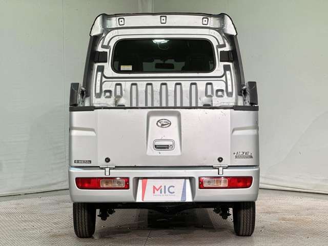 DAIHATSU HIJET deckvan 2014