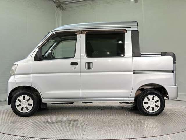 DAIHATSU HIJET deckvan 2014