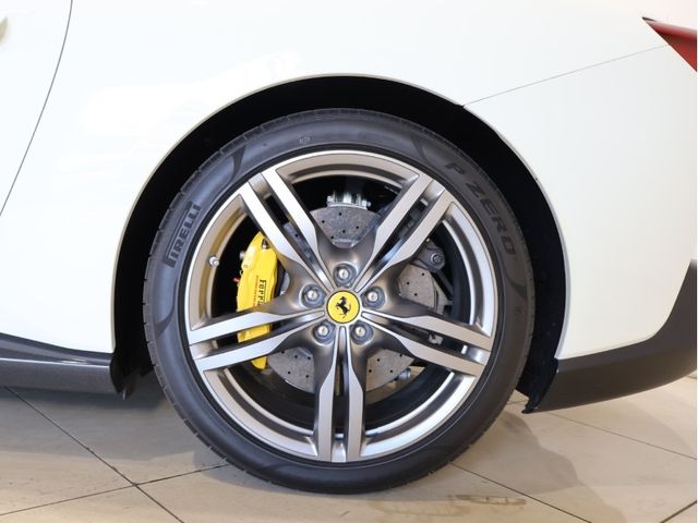 FERRARI FERRARI Portofino 2019