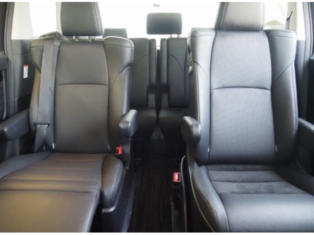 TOYOTA VELLFIRE  HYBRID 4WD 2019